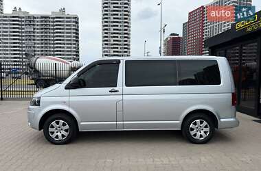 Минивэн Volkswagen Multivan 2012 в 