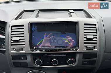 Минивэн Volkswagen Multivan 2012 в 