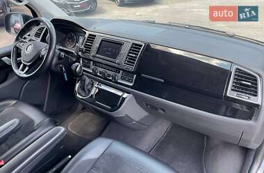 Минивэн Volkswagen Multivan 2019 в 