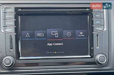 Минивэн Volkswagen Multivan 2019 в 