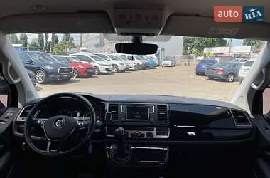 Минивэн Volkswagen Multivan 2019 в 