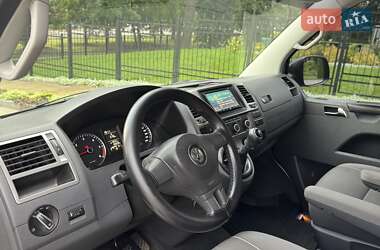 Мінівен Volkswagen Multivan 2013 в 