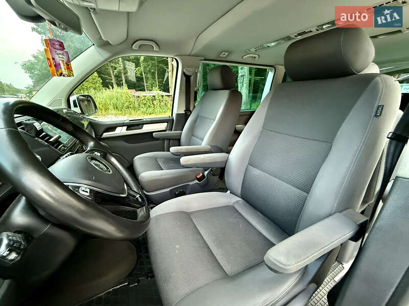 Минивэн Volkswagen Multivan 2011 в Хмельницком