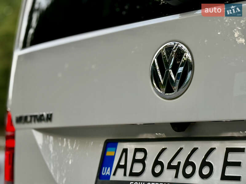 Минивэн Volkswagen Multivan 2011 в Хмельницком