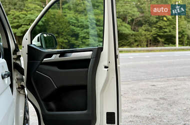 Минивэн Volkswagen Multivan 2011 в 