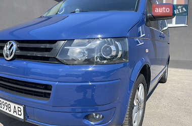 Минивэн Volkswagen Multivan 2010 в 