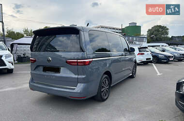 Минивэн Volkswagen Multivan 2023 в 