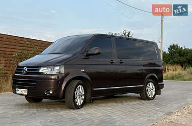 Минивэн Volkswagen Multivan 2015 в 