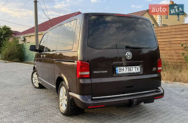 Минивэн Volkswagen Multivan 2015 в 