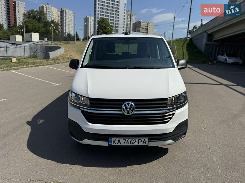Мінівен Volkswagen Multivan 2020 в Києві