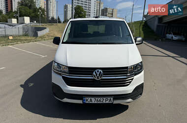 Мінівен Volkswagen Multivan 2020 в 