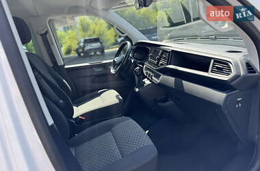 Мінівен Volkswagen Multivan 2020 в 