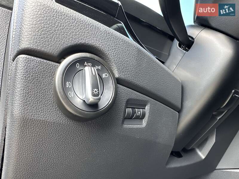 Минивэн Volkswagen Multivan 2016 в Днепре фото 24 Минивэн Volkswagen Multivan 2016 в Днепре