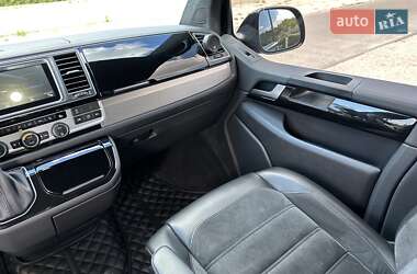 Мінівен Volkswagen Multivan 2016 в 