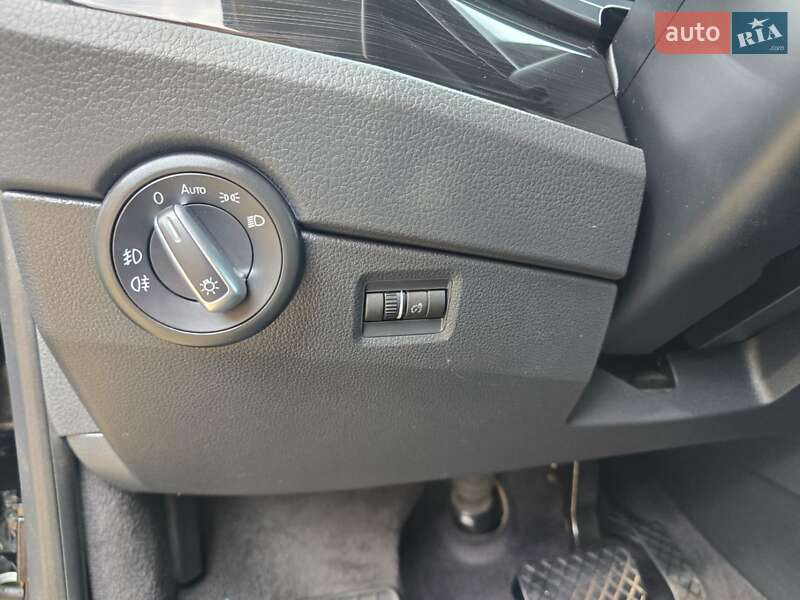 Минивэн Volkswagen Multivan 2016 в Ковеле