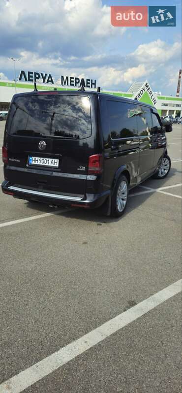 Минивэн Volkswagen Multivan 2013 в Киеве