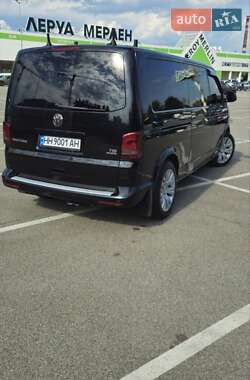Минивэн Volkswagen Multivan 2013 в 