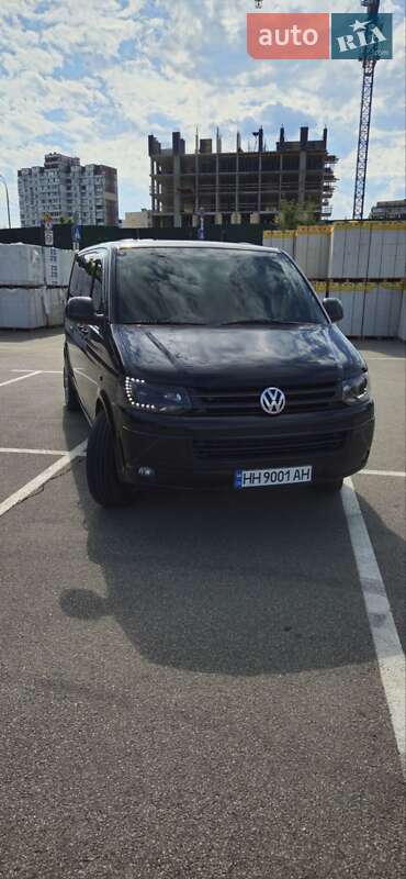 Минивэн Volkswagen Multivan 2013 в Киеве