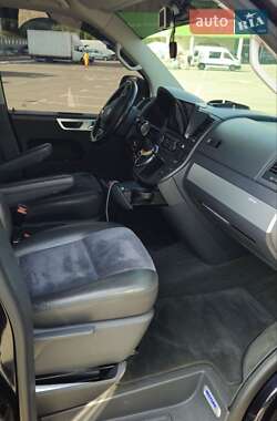 Минивэн Volkswagen Multivan 2013 в 