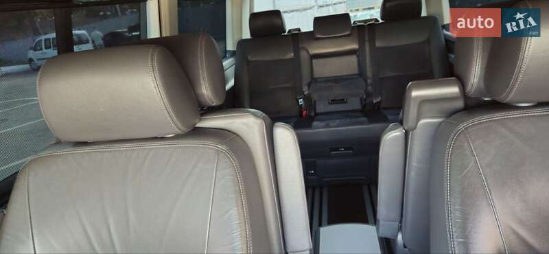 Минивэн Volkswagen Multivan 2013 в Киеве