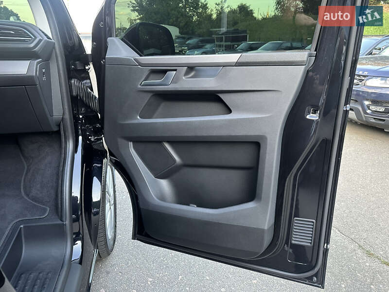 Мінівен Volkswagen Multivan 2024 в Києві