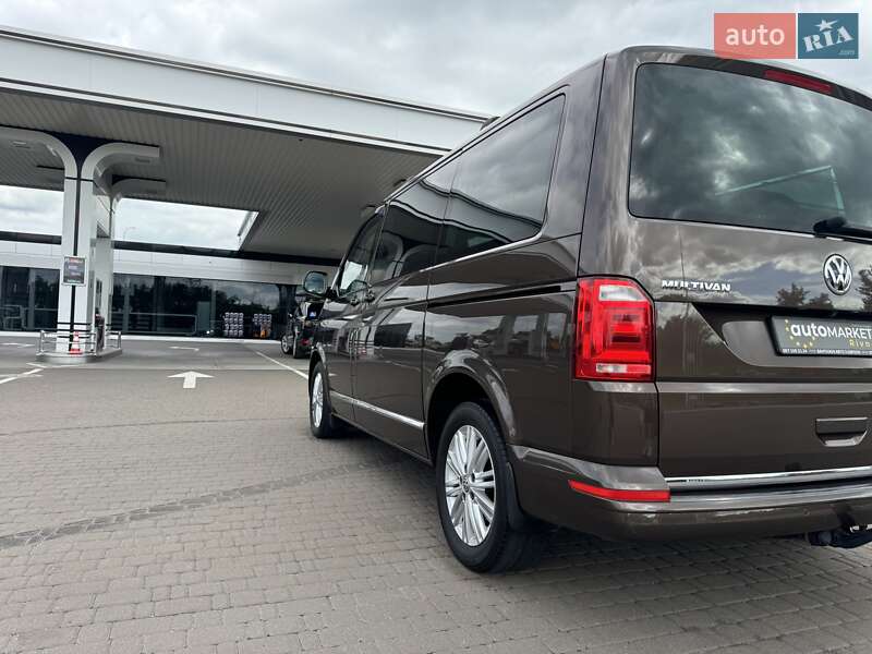 Минивэн Volkswagen Multivan 2016 в Ровно