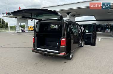 Минивэн Volkswagen Multivan 2016 в 
