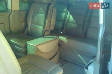 Минивэн Volkswagen Multivan 2005 в 