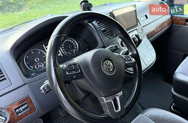 Минивэн Volkswagen Multivan 2015 в 