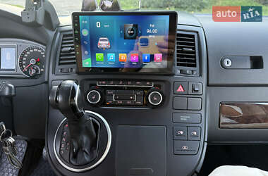 Минивэн Volkswagen Multivan 2015 в 