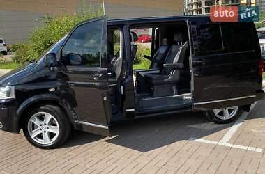 Минивэн Volkswagen Multivan 2011 в 