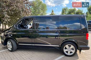 Минивэн Volkswagen Multivan 2011 в 