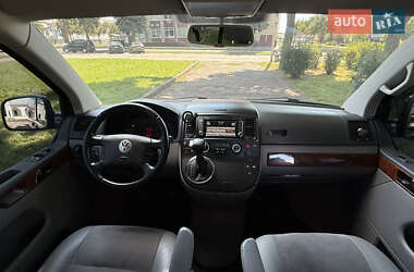 Минивэн Volkswagen Multivan 2008 в 