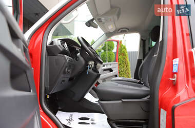 Минивэн Volkswagen Multivan 2020 в 