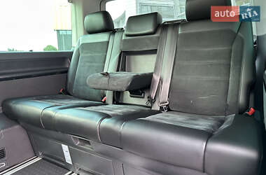 Минивэн Volkswagen Multivan 2018 в 