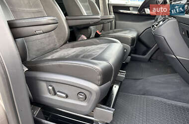 Минивэн Volkswagen Multivan 2018 в 