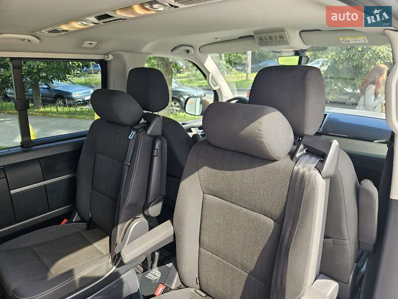 Минивэн Volkswagen Multivan 2019 в Киеве