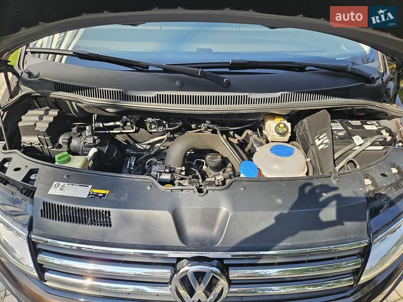Минивэн Volkswagen Multivan 2019 в Киеве