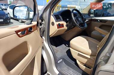 Минивэн Volkswagen Multivan 2008 в 