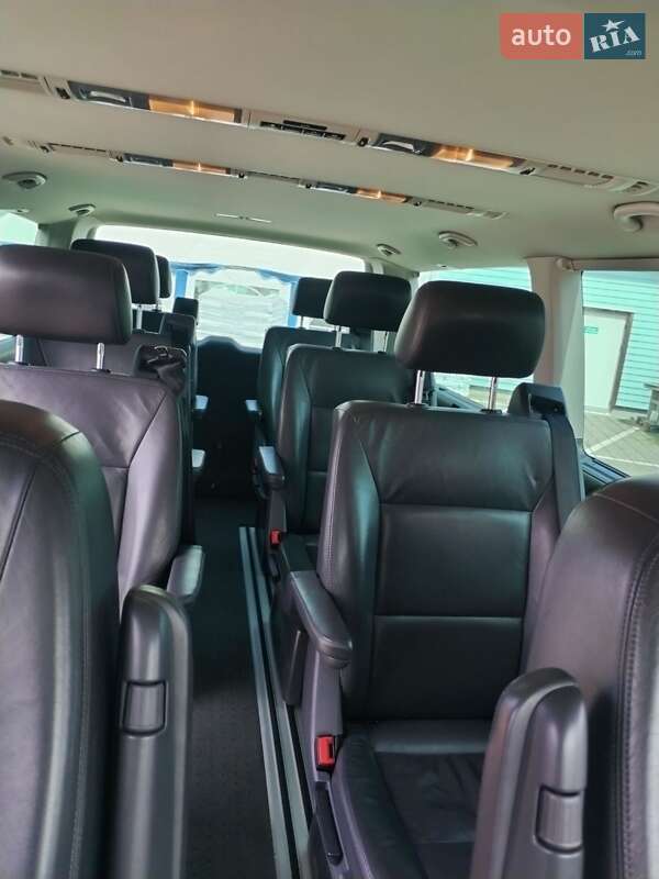 Мінівен Volkswagen Multivan 2012 в Луцьку