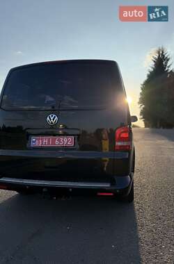 Минивэн Volkswagen Multivan 2015 в 