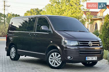 Минивэн Volkswagen Multivan 2015 в 