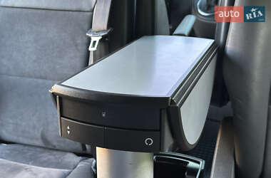 Минивэн Volkswagen Multivan 2015 в 