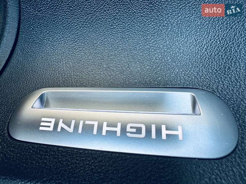 Минивэн Volkswagen Multivan 2020 в Одессе