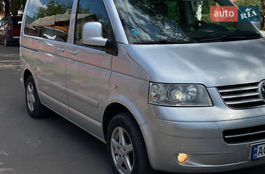 Минивэн Volkswagen Multivan 2009 в 