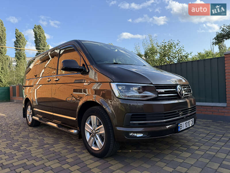 Минивэн Volkswagen Multivan 2016 в 