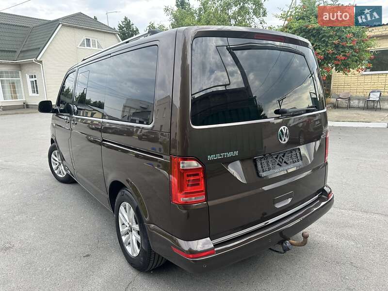 Минивэн Volkswagen Multivan 2017 в Днепре