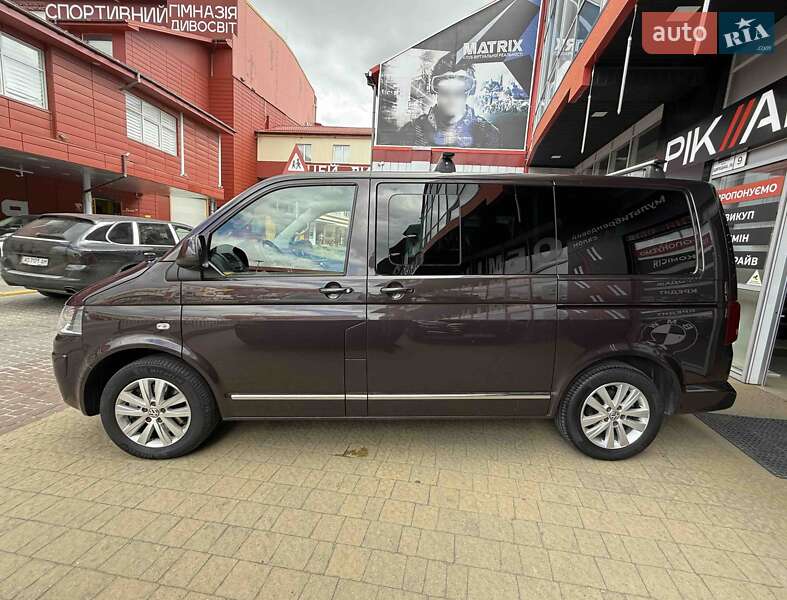 Минивэн Volkswagen Multivan 2014 в Львове