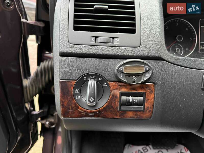 Минивэн Volkswagen Multivan 2014 в Львове