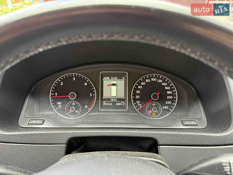 Минивэн Volkswagen Multivan 2014 в Львове